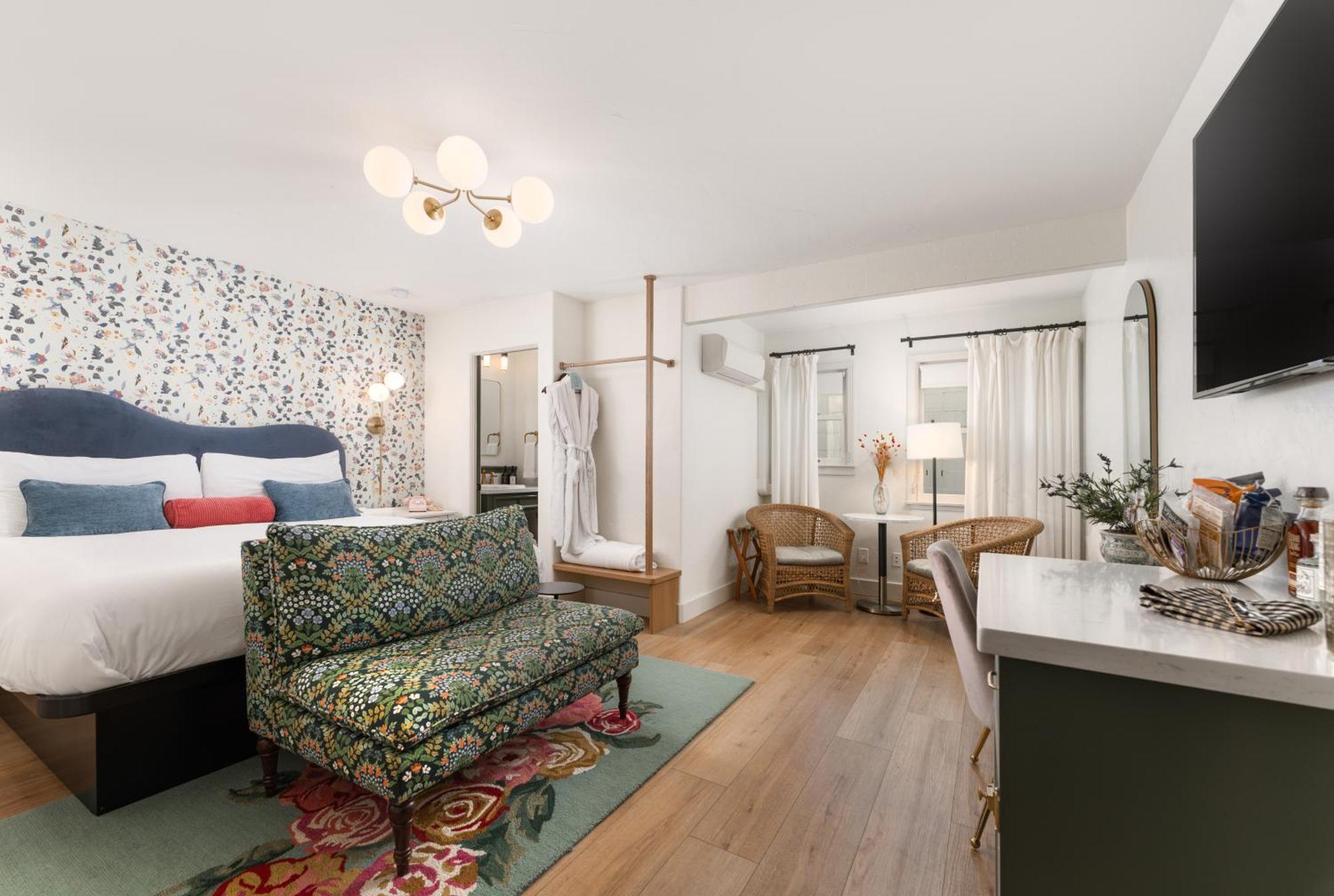 לינה וארוחת בוקר סן לואיס אוביספו Petit Soleil - Bed, Breakfast And Bar מראה חיצוני תמונה