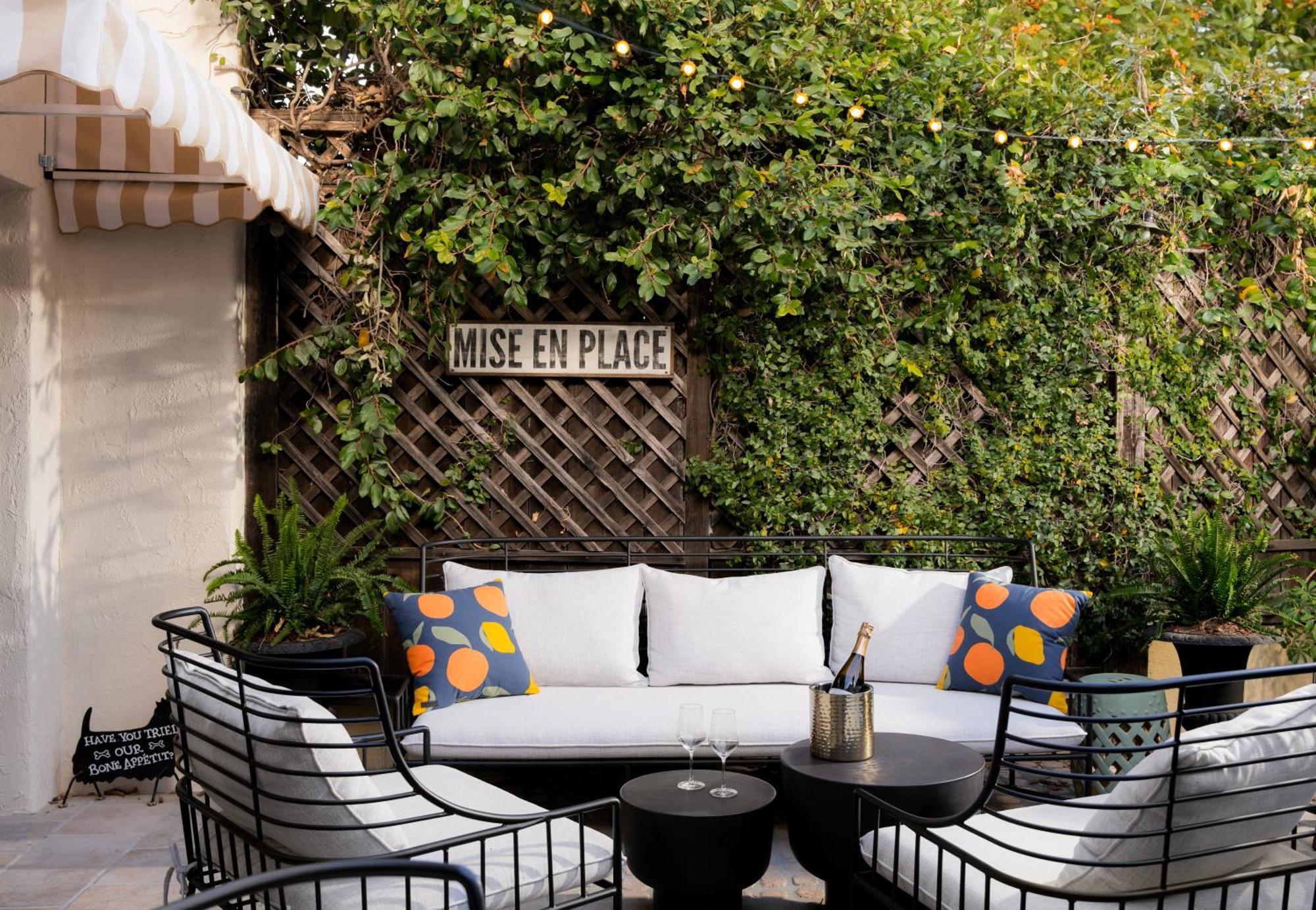 לינה וארוחת בוקר סן לואיס אוביספו Petit Soleil - Bed, Breakfast And Bar מראה חיצוני תמונה